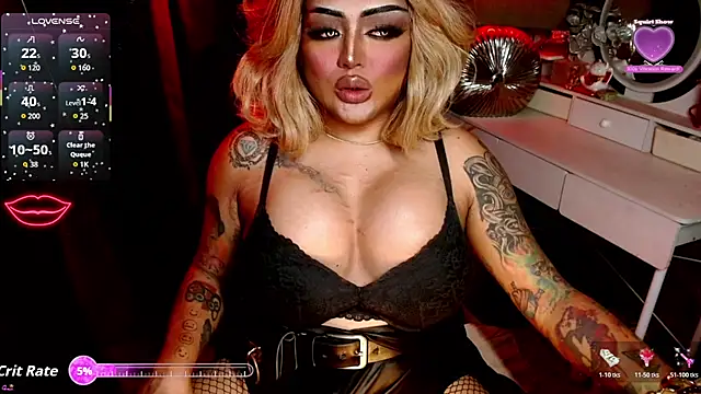 TiffanyWolf live cam on StripChat