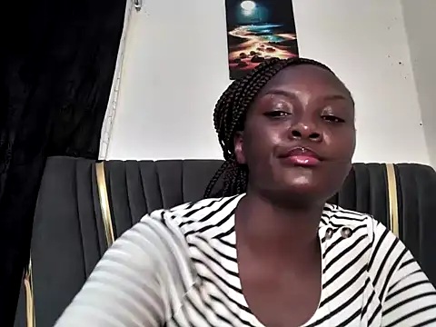sexyleah25 live cam on StripChat
