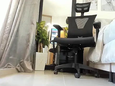 Danna_Diamond_ live cam on StripChat