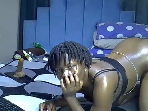 melanin_moon live cam on StripChat
