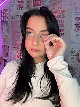 PinkyKitten live cam on StripChat