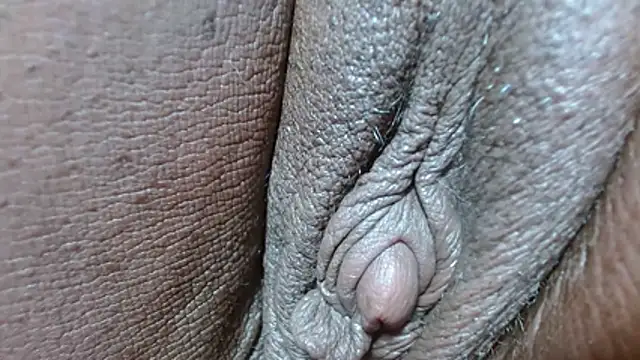 morenahott1 live cam on StripChat