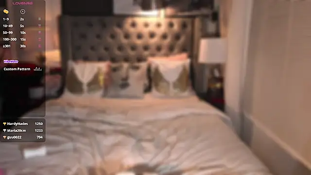 ParisianDoll live cam on StripChat