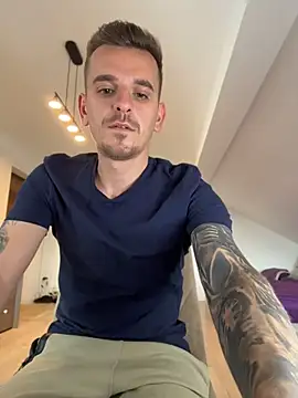 Huge_cock22cm live cam on StripChat