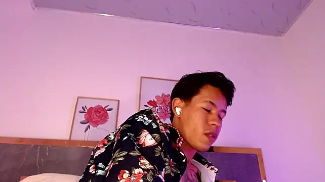 Andrew_Hardy live sex cam