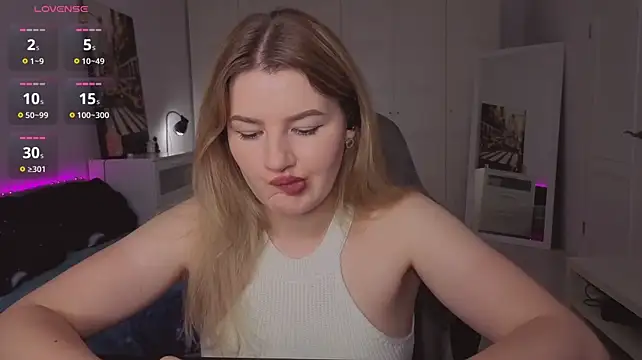 alwaysfrida live cam on StripChat