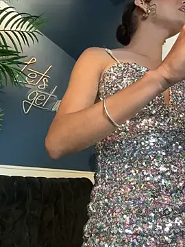 Luxa_Velvet live cam on StripChat