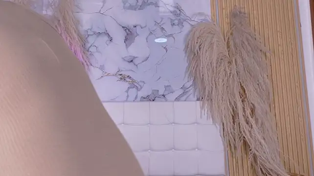 _luisaa_sweet live cam on StripChat