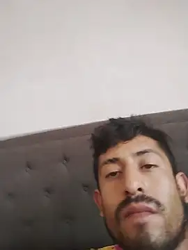 locurasdetodo live cam on StripChat