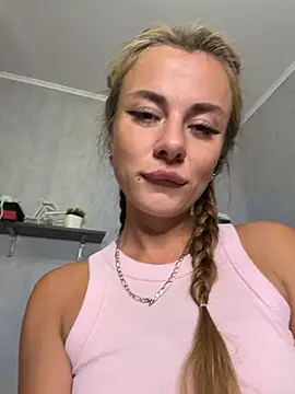 NyxBloom live sex cam