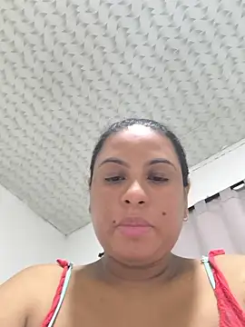 Francesca_ferrari live cam on StripChat