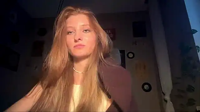 EllyCerry live cam on StripChat