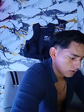 Hiroshi_Shen live cam on StripChat