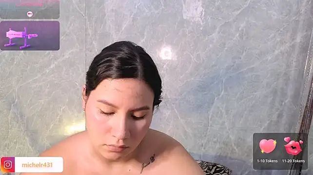 Mia__reys live cam on StripChat