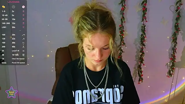 Katyaa_Lover live cam on StripChat