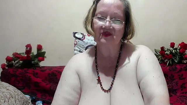 SingleMILF live cam on StripChat