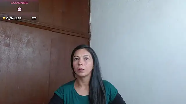 Amber-Leea live cam on StripChat