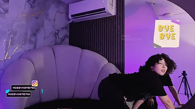 Katemoss70 live sex cam