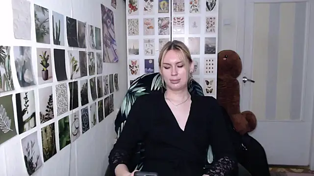 CapriScorpion live sex cam
