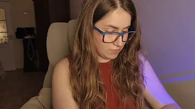 SeasonalSomeone live cam on StripChat