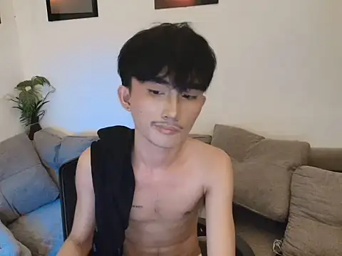 twink_pinoy live cam on StripChat