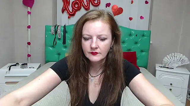 MeganPirs live cam on StripChat