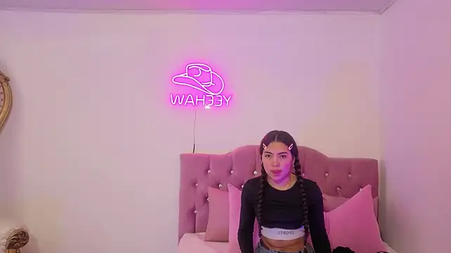 ISABELA_TAY live cam on StripChat