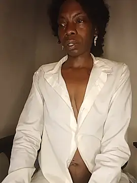 nzanizy live cam on StripChat