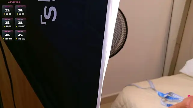 Assh_lee_ live cam on StripChat