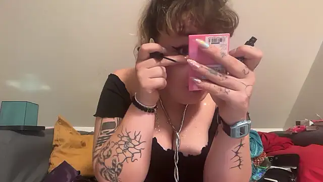 mysteradecadent live cam on StripChat