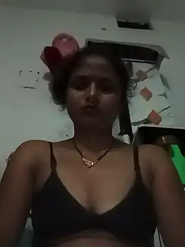 Mahi_902 live cam on StripChat