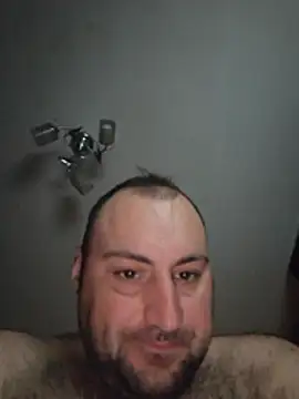 StrictBobby live cam on StripChat