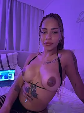 cocolata444 live cam on StripChat
