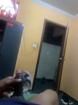 Neguimhhh live cam on StripChat