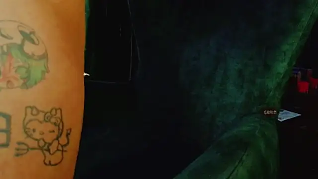 Summer_XO live cam on StripChat