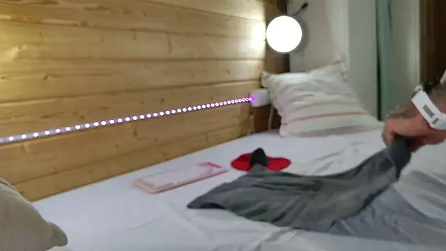 wild41 live cam on StripChat