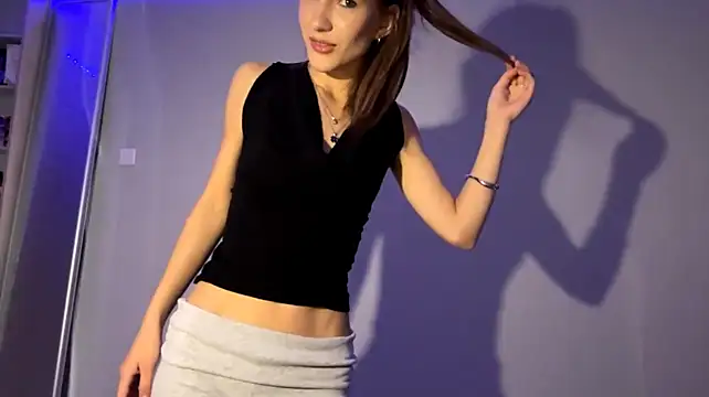 ElectedOsaka live cam on StripChat