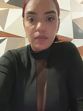 Sara-77 live sex cam