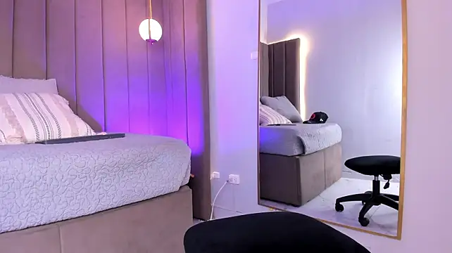 Benjamin_More live sex cam