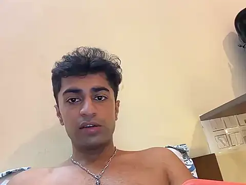 LIPGLOSSDAMAGE live sex cam