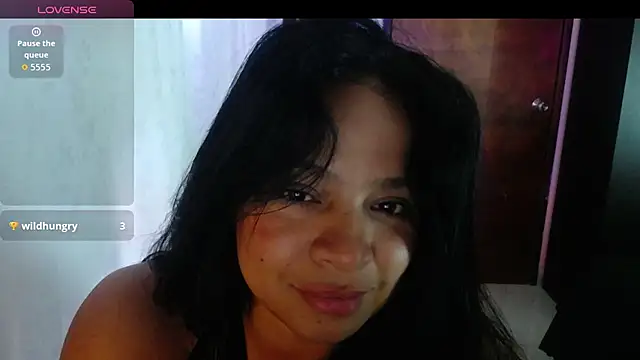 Sara_cute92 live cam on StripChat
