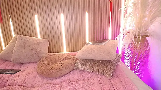 Christine_Wild live sex cam