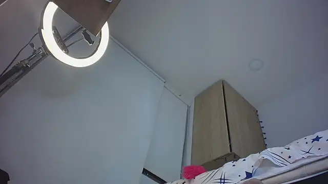 Charlotte11-11 live cam on StripChat