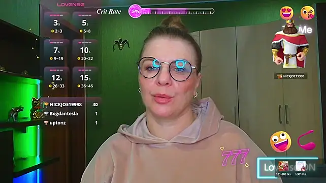 VeronikawGold live cam on StripChat