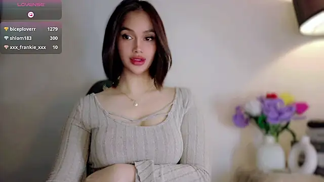 Anna_HollyDoll live sex cam
