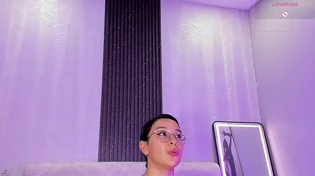 zoe_martins_ live cam on StripChat