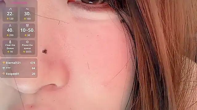 Jiinnxx live cam on StripChat
