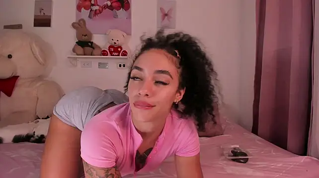 pretty_pettite live sex cam