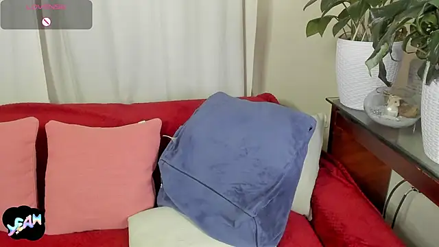 ella_harry live cam on StripChat