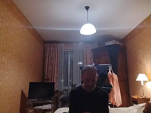 Chnrt live cam on StripChat